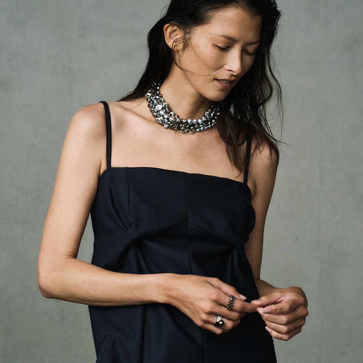 ナチュラルな美しさがバロックパールとリンク