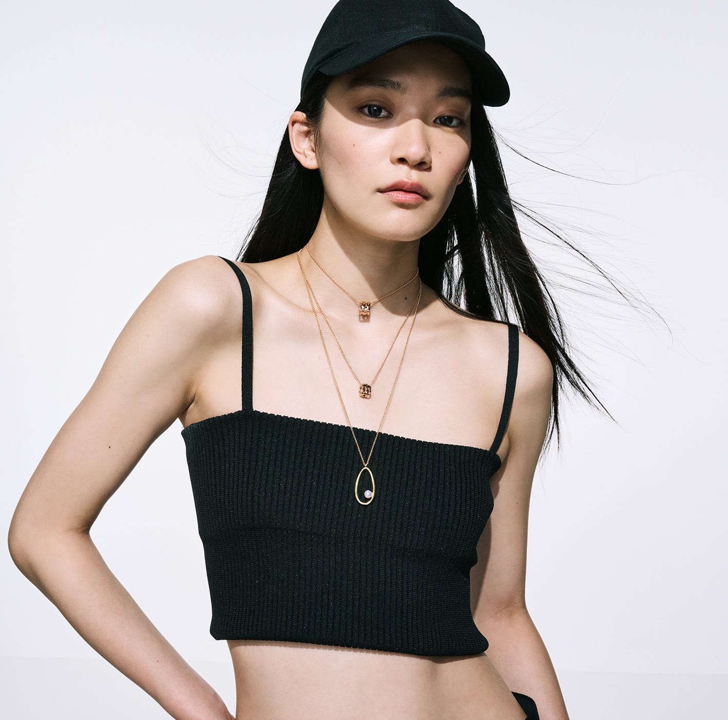 LOOK BOOK of 6 women