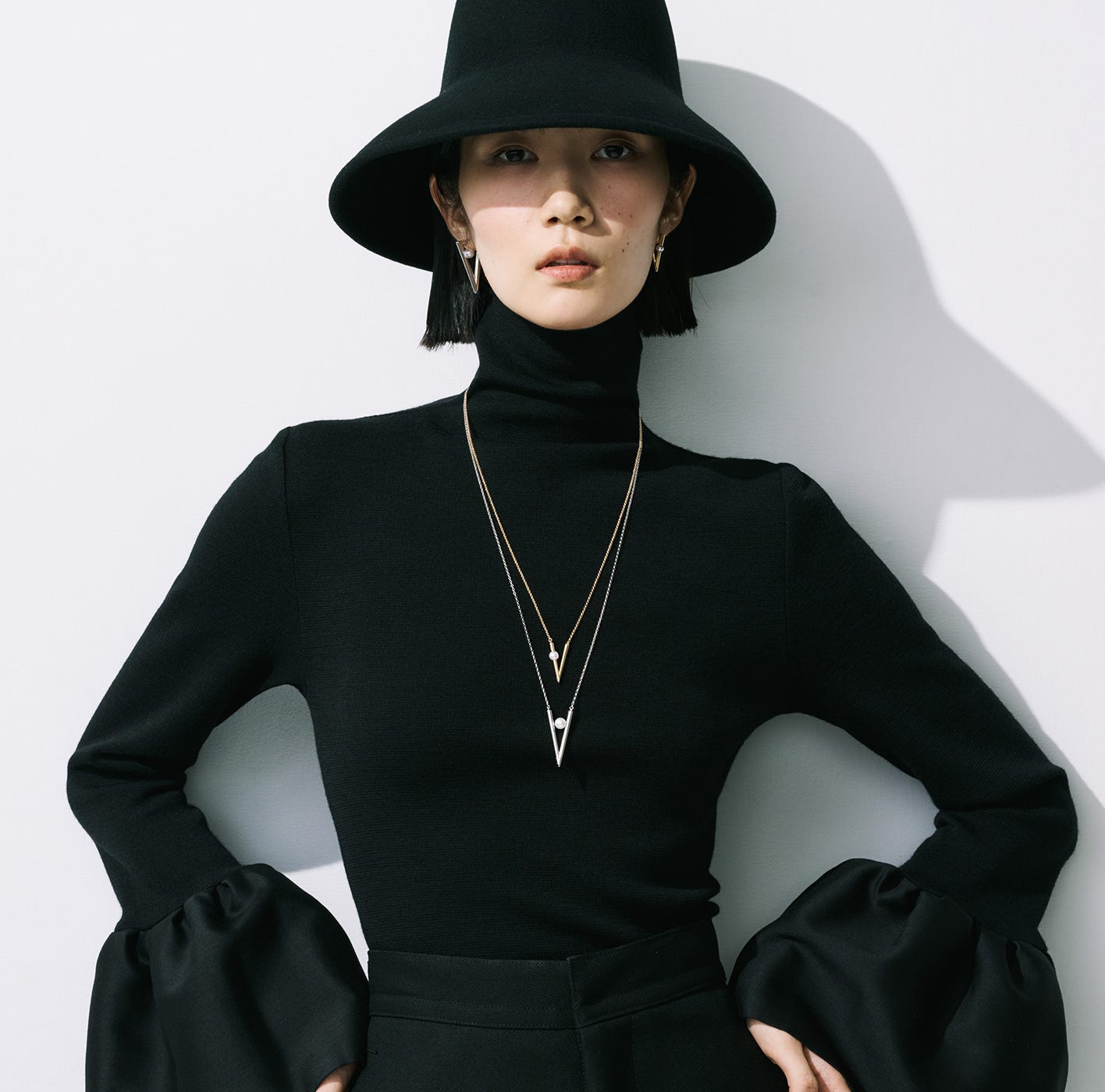 LOOK BOOK of 6 women